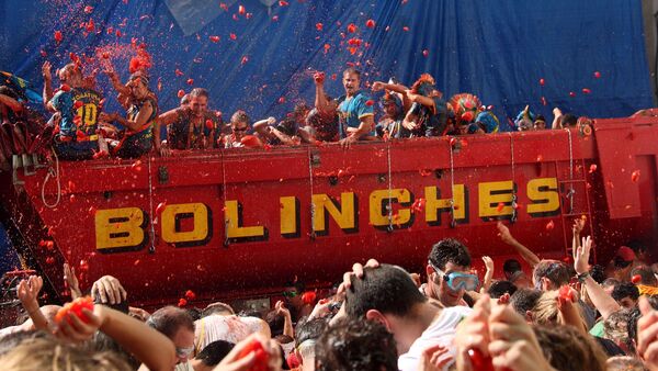 খাবার নিয়ে পালিত হয় অদ্ভুত সব উৎসব, এই ৪ দেশের রীতি শুনলে হতবাক হবেন খাবার নিয়ে পালিত হয় অদ্ভুত সব উৎসব, এই ৪ দেশের রীতি শুনলে হতবাক হবেন