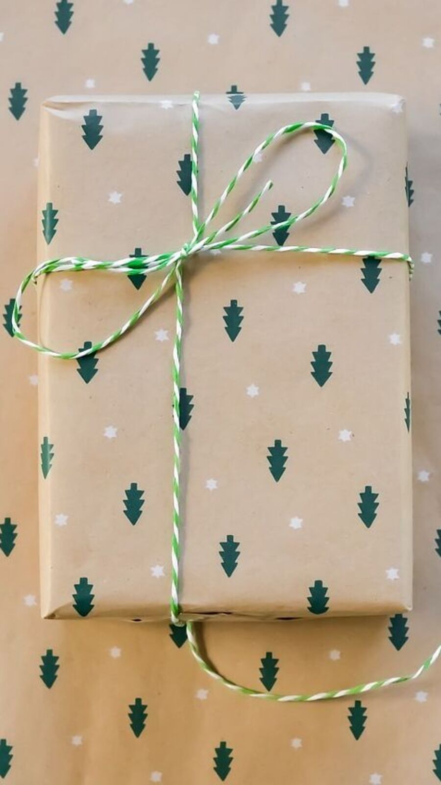 এই উপহার দিয়ে প্রেমিকাকে চমকে দিন নারী দিবসে