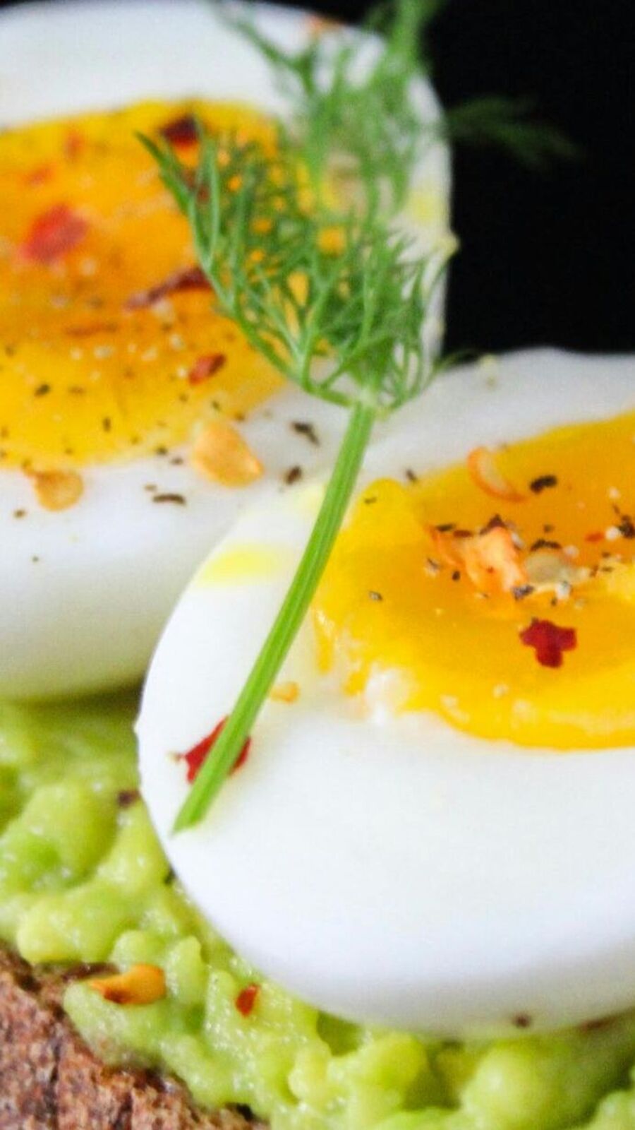 ডিম খেলে কি কোলেস্টেরল বাড়ে?