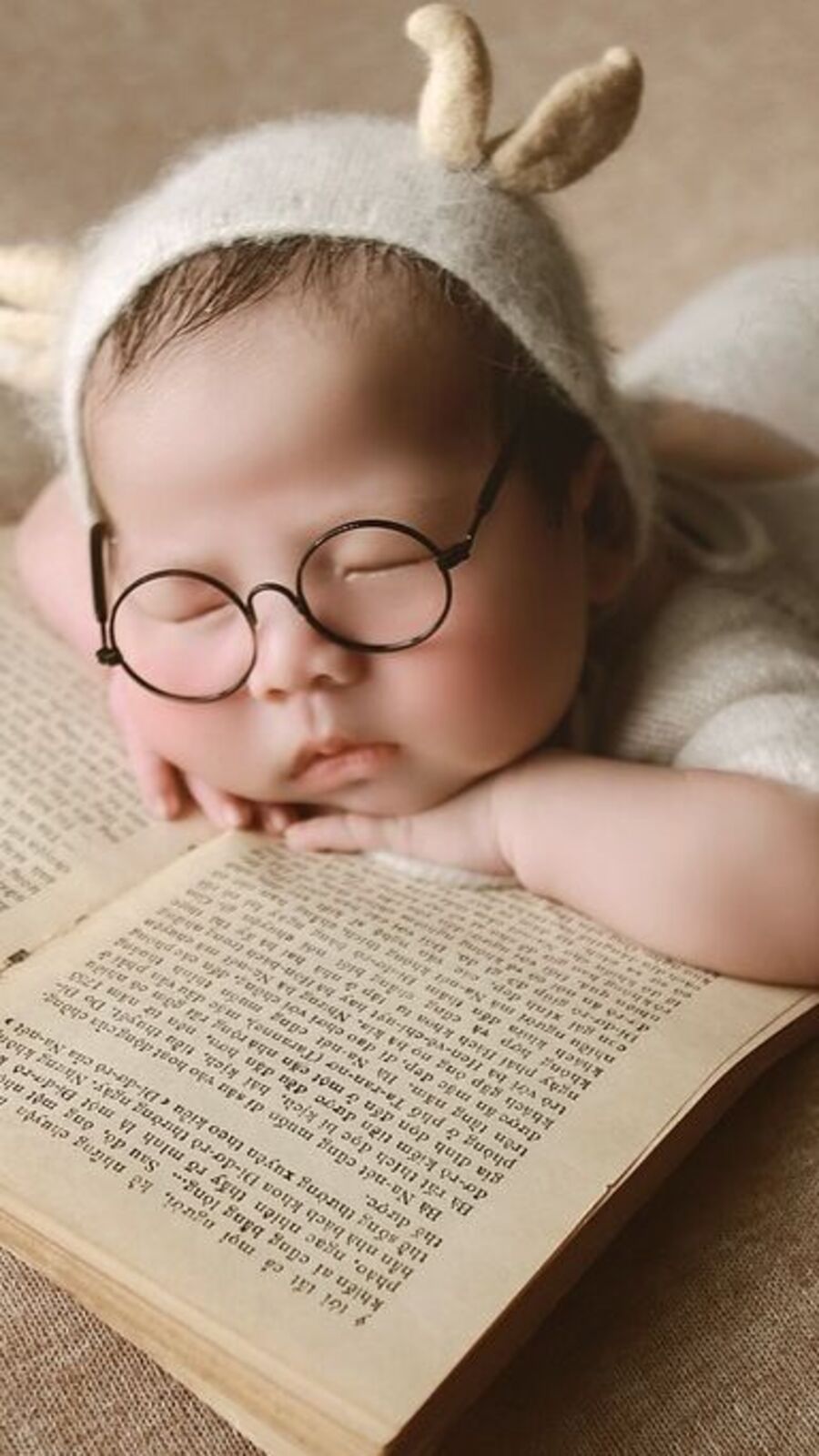 পুত্র ও কন্যা সন্তানের 'C' দিয়ে শুরু ১০ নামের তালিকা