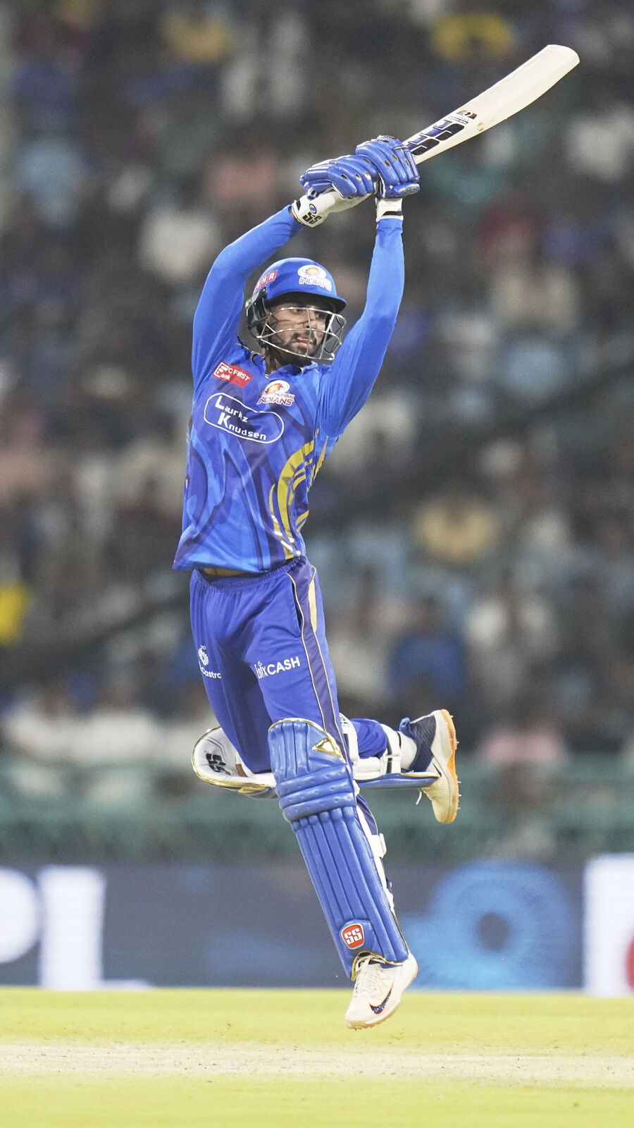 চতুর্থ ক্রিকেটার হিসেবে IPL-এ রিটায়ার্ড আউট তিলক, বাকিরা কারা?