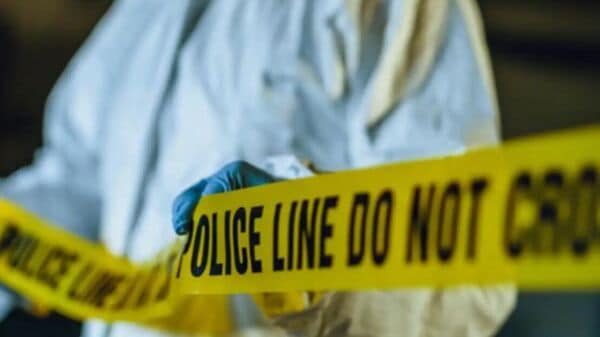 ‘তলোয়ার দিয়ে কুপিয়ে নাড়িভুঁড়ি টেনে বের করে নিল, ব্যাট দিয়ে থেঁৎলে দিল মাথা…!’ ‘তলোয়ার দিয়ে কুপিয়ে নাড়িভুঁড়ি টেনে বের করে নিল, ব্যাট দিয়ে থেঁৎলে দিল মাথা…!’