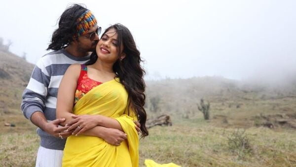 ছবির দৃশ্যে অনুভব-ঐন্দ্রিলা ছবির দৃশ্যে অনুভব-ঐন্দ্রিলা