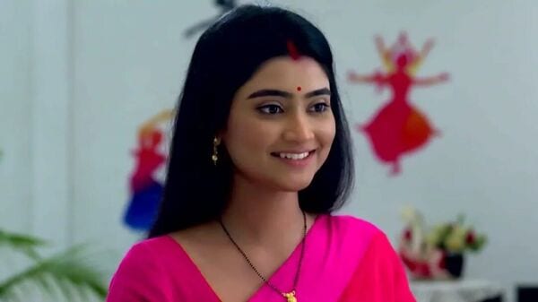 ‘আমরা দৌড়াচ্ছি, আর পিছনে…’, স্কুল পালাতে গিয়ে কী হাল হয় ‘জগদ্ধাত্রী’ অঙ্কিতার? ‘আমরা দৌড়াচ্ছি, আর পিছনে…’, স্কুল পালাতে গিয়ে কী হাল হয় ‘জগদ্ধাত্রী’ অঙ্কিতার?