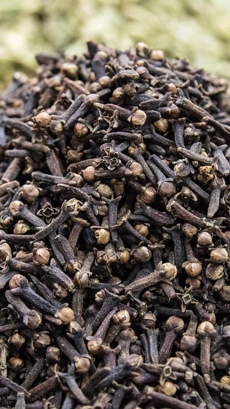 প্রতিদিন লবঙ্গ জল খেয়ে দেখুন, জীবনটাই বদলে যাবে