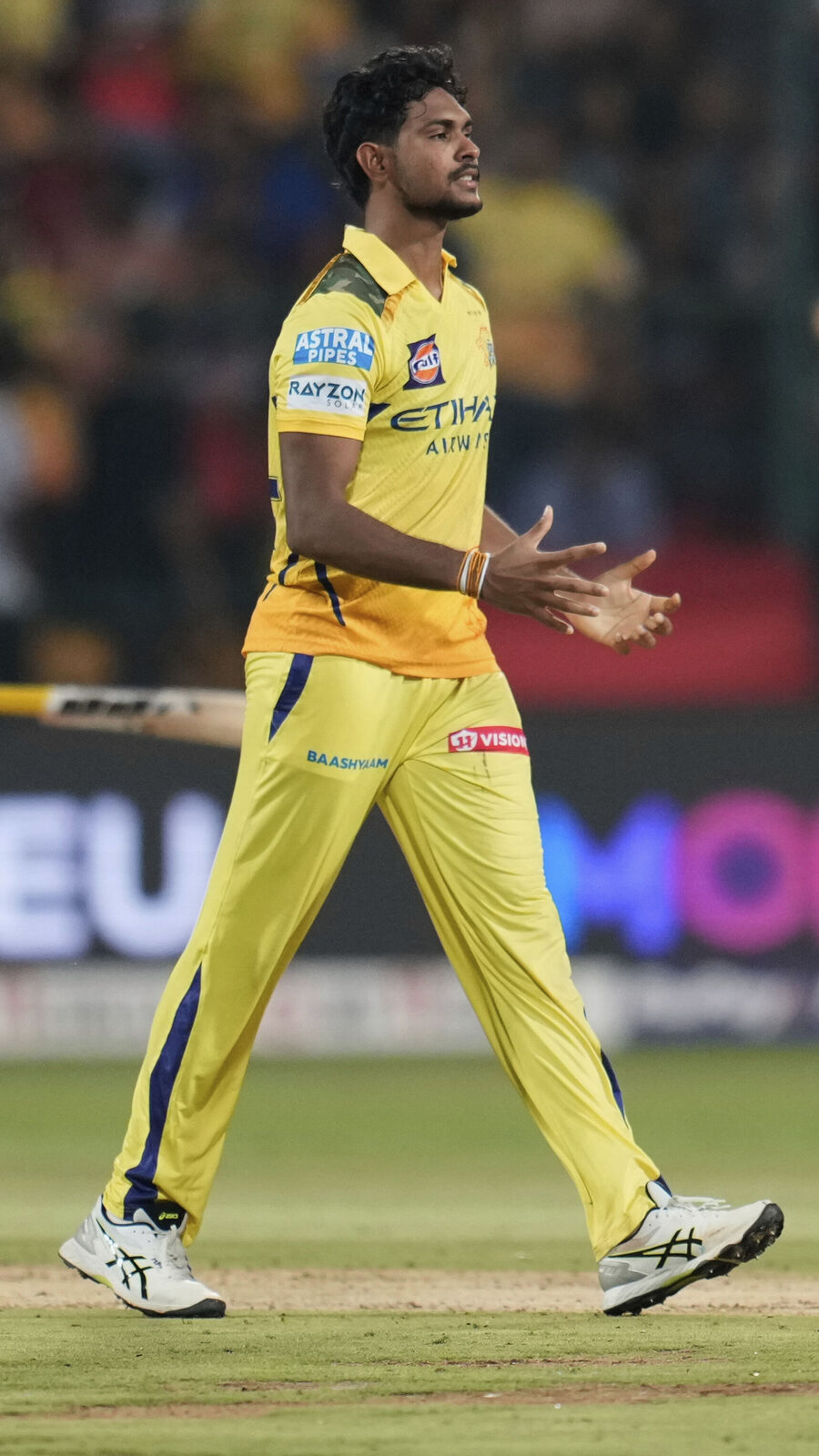 IPL-এর এক মরশুমে সব থেকে বেশি ওয়াইড বল, নিজেরই হতাশাজনক রেকর্ড ভাঙলেন পথিরানা