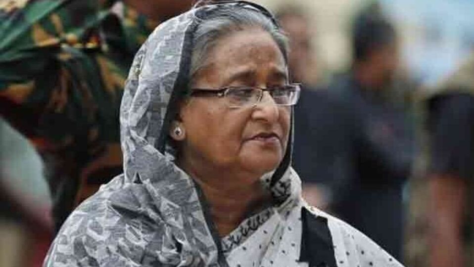 এর আগে এই বিষয়টি নিয়ে বাংলাদেশের সাংবাদিকদের অবগত করেছিলেন আন্তর্জাতিক অপরাধ ট্রাইব্যুনালের চিফ প্রসিকিউটর তাজুল ইসলাম। তিনি জানিয়েছিলেন, শেখ হাসিনার বিরুদ্ধে আদালত অবমাননার অভিযোগ ট্রাইব্যুনালে দাখিল করা হয়েছে। (File Photo)