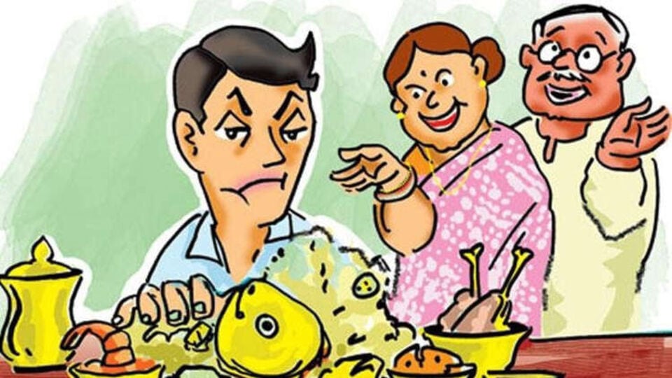 এই জ্যৈষ্ঠ মাসের শুক্লপক্ষের ষষ্ঠী তিথিতে মা ষষ্ঠীর বিধি অনুসারে পুজো করা হয়ে থাকে। মা ষষ্ঠী হলেন সন্তান-সন্ততির দেবী৷ এই দিন বাড়ির বাইরে বট গাছের চারা পুঁতে পুজোর আয়োজন করা হয়। একে অরণ্য ষষ্ঠীও বলা হয়ে থাকে।