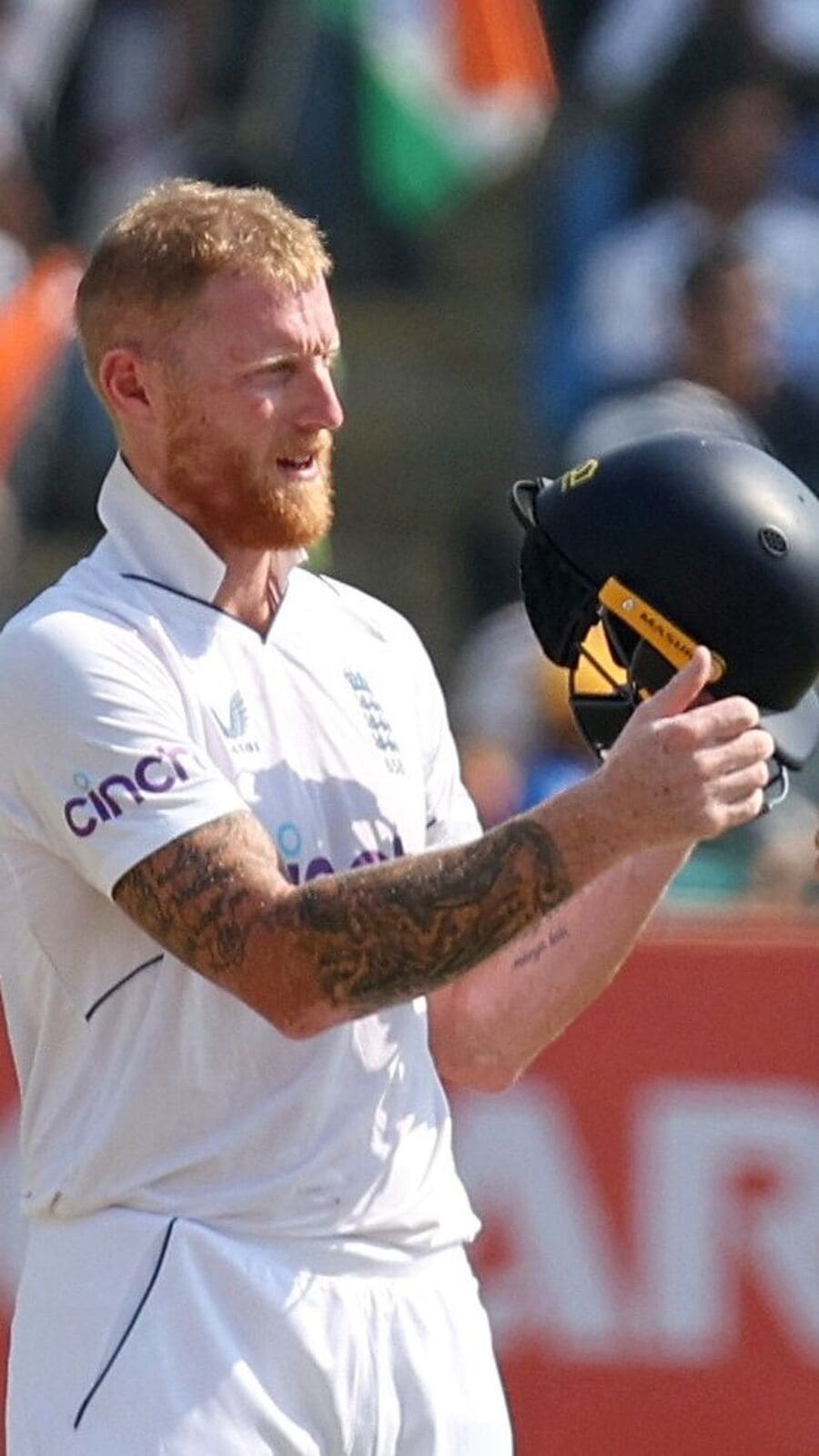 টেস্ট ক্রিকেটে দ্রুততম দ্বিশতরান কার?