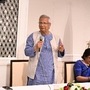 ২০২৬ সালের জুনের মধ্যে নির্বাচনের আশ্বাস দিলেন বাংলাদেশের অন্তর্বর্তীকালীন সরকারের প্রধান উপদেষ্টা মহম্মদ ইউনুস। বুধবার জাপানের প্রাক্তন প্রধানমন্ত্রী তারো আসোর সঙ্গে সাক্ষাতের সময় ইউনুস জানিয়েছেন, ২০২৫ সালের ডিসেম্বর থেকে ২০২৬ সালের জুনের মধ্যে নির্বাচন হবে। ছয় মাসের যে সময়সীমা দিয়েছেন, তারইমধ্যে নির্বাচন হয়ে যাবে বলে আশ্বাস দিয়েছেন তিনি। (ছবি সৌজন্যে, ফেসবুক Chief Adviser GOB)
