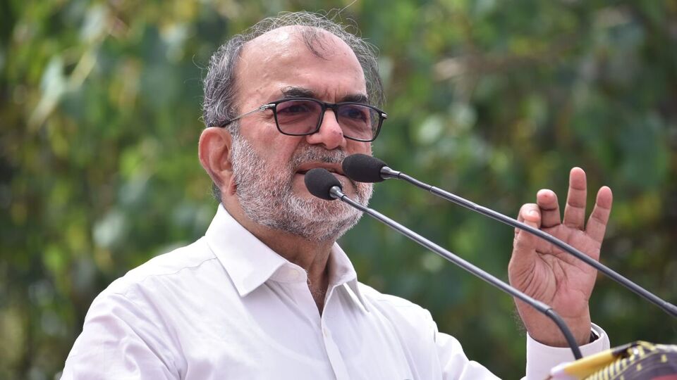 আদালতে বাতিল হয়ে যাবে নতুন নিয়োগ প্রক্রিয়াও, চ্যালেঞ্জ ছুড়লেন বিকাশরঞ্জন