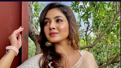 খল চরিত্র নিয়ে কী বলছেন শার্লি মোদক?