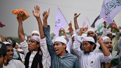 কর্মীদের উদ্দেশে জামাতের আমির বলেন, 'আমাদের ব্যক্তিগত, পারিবারিক, সাংগঠনিক ও সামাজিক জীবনে আচরণ সুন্দর ও পরিচ্ছন্ন হতে হবে। ভালো ব্যবহার করা যে সকল দায়িত্বশীল ব্যক্তি দলে আছেন, তারাই সংগঠন ও সাধারণ মানুষের কাছে আমাদের গ্রহণযোগ্য করে তোলে। সাংগঠনিক মজবুতি অর্জন ও জনসমর্থন বৃদ্ধি করে সফলতা অর্জন করতে হবে।' (AP) কর্মীদের উদ্দেশে জামাতের আমির বলেন, 'আমাদের ব্যক্তিগত, পারিবারিক, সাংগঠনিক ও সামাজিক জীবনে আচরণ সুন্দর ও পরিচ্ছন্ন হতে হবে। ভালো ব্যবহার করা যে সকল দায়িত্বশীল ব্যক্তি দলে আছেন, তারাই সংগঠন ও সাধারণ মানুষের কাছে আমাদের গ্রহণযোগ্য করে তোলে। সাংগঠনিক মজবুতি অর্জন ও জনসমর্থন বৃদ্ধি করে সফলতা অর্জন করতে হবে।' (AP)