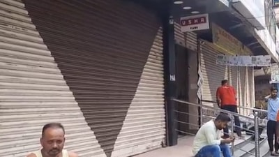 বিশ্ব হিন্দু পরিষদের ডাকা বনধে স্তব্ধ শিলিগুড়ি, বন্ধ দোকানপাট