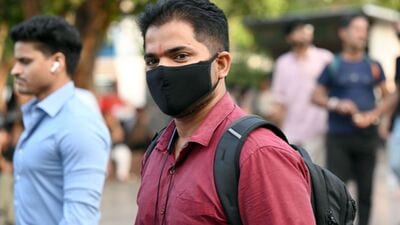 এর পাশাপাশি সোশাল ডিসট্যান্সিংয়েও জোর দেওয়া হচ্ছে। ভিড়ের মধ্যে যাতায়াত কমাতে বলা হচ্ছে। নিয়ম করে মাস্ক পরার অভ্যাস করতে বলা হচ্ছে। কারণ মাস্ক করোনা ভাইরাসকে অনেকটাই প্রতিহত করতে পারে। (Hindustan Times) এর পাশাপাশি সোশাল ডিসট্যান্সিংয়েও জোর দেওয়া হচ্ছে। ভিড়ের মধ্যে যাতায়াত কমাতে বলা হচ্ছে। নিয়ম করে মাস্ক পরার অভ্যাস করতে বলা হচ্ছে। কারণ মাস্ক করোনা ভাইরাসকে অনেকটাই প্রতিহত করতে পারে। (Hindustan Times)