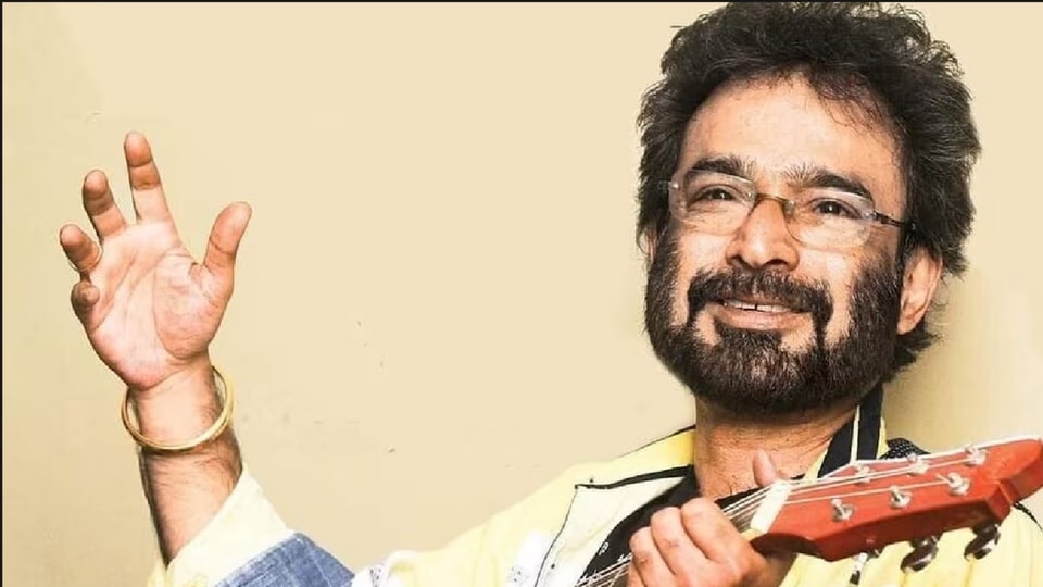 নচিকেতা বলেন, ‘ডাক্তাররা সেই কথা বলেছেন। তাই আমি চুমু খেতেই ভালবাসি।’ কিন্তু কাকে এত চুমু খান গায়ক? সেই বিষয়ে তাঁকে অবশ্য মন্তব্য করতে শোনা যায়নি। তবে চুমু যে তার প্রিয় খাবার, তা ঠারে ঠারে বুঝিয়ে দিয়েছেন।