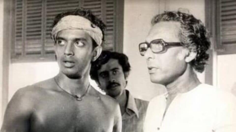 এই সময়ে, মিঠুন, FTII ছেড়ে যাওয়ার পর, মুম্বইয়ের একটি প্রযোজনা সংস্থায় কাজ শুরু করেন। সময়টা ছিল ১৯৭০। মৃণাল সেন 'মৃগয়া' নিয়ে তখন কাজ শুরু করছিলেন। সেই ছবিতে একটি গুরুত্বপূর্ণ চরিত্রের জন্য তিনি তখন মিঠুনের কথা ভেবেছিলেন। তারপর অভিনেতা সম্পর্কে তিনি খোঁজ খবর নেন এবং তাঁর সঙ্গে যোগাযোগ করে তাঁকে মুম্বই থেকে অবিলম্বে কলকাতায় আসতে বলেন।