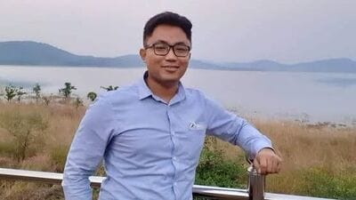 ১০ লক্ষ ঘুষ নিতে গিয়ে হাতেনাতে পাকড়াও আইএএস অফিসার (সৌজন্যে এক্স)