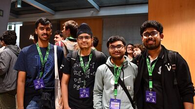 বিশ্বের ‘অন্যতম কঠিন’ ফিজিক্স পরীক্ষায় বাজিমাত সুস্মিত রায়, অভীক দাস এবং ঋতব্রত ঘোষের। (ছবি সৌজন্যে, ফেসবুক)