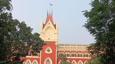 আদালতে শুভেন্দু, আজ বিকেলেই মেটিয়াবুরুজে নামবে আধাসেনা?