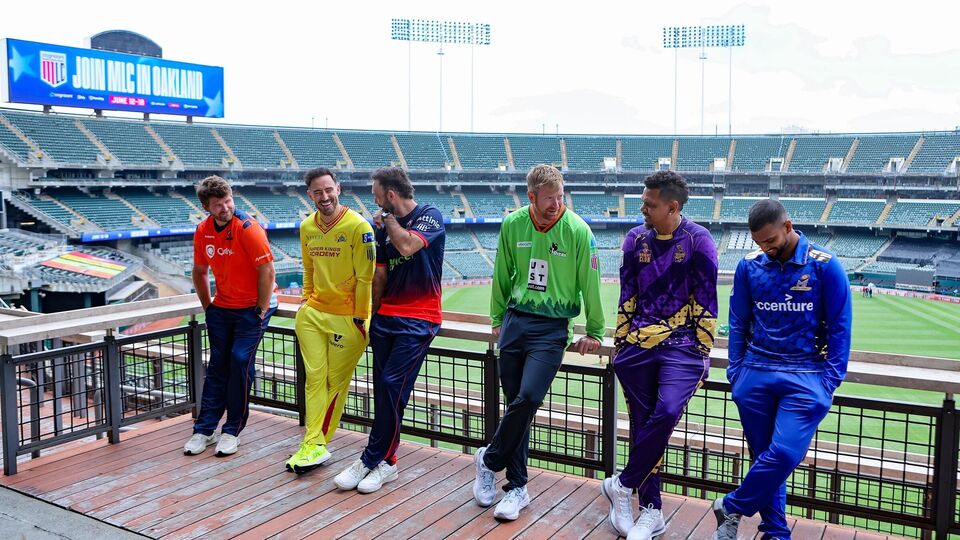 সান ফ্রান্সিসকো ইউনিকর্নস বনাম ওয়াশিংটন ফ্রিডম এমএলসি ২০২৫-এর উদ্বোধনী ম্যাচটি খেলা হবে ভারতের তারিখ অনুযায়ী ১৩ জুন অর্থাৎ শুক্রবার। এই ম্যাচটি খেলা হবে ওকল্যান্ড কলিজিয়ামে। হাই-ভোল্টেজ এই ম্যাচ শুরু হবে ভারতীয় সময় অনুযায়ী সকাল ৬টা ৩০ মিনিটে। টস অনুষ্ঠিত হবে ৩০ মিনিট আগে অর্থাৎ, সকাল ৬টায়। ছবি- এমএলসি টুইটার।