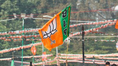 BJP-র পঞ্চায়েতে টেন্ডারে দুর্নীতি, ‘প্রধান শিক্ষিত নন’ কর্মীদের দায়ী করল দল (Narendra Modi Website)