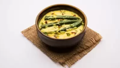 বাড়িতে দই দিয়ে তৈরি করুন এই খাবার