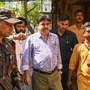 রিপোর্টে জানা গিয়েছে, বর্তমানে আইসিইউতে রাখা হয়েছে তাঁকে। গ্যাস্ট্রোইনটেস্টাইনাল (জিআই) সেপসিসের সংক্রমণে আক্রান্ত হয়েছেন প্রাক্তন বিচারপতি। গ্যাস্ট্রোইনটেস্টাইনাল সেপসিস হল একটি গুরুতর অবস্থা যেখানে পরিপাকতন্ত্রের (গ্যাস্ট্রোইনটেস্টাইনাল বা জিআই ট্র্যাক্ট) সংক্রমণের কারণে সেপসিস হয়। সেপসিস হল শরীরের একটি মারাত্মক প্রতিক্রিয়া যা সংক্রমণের বিরুদ্ধে লড়াই করার জন্য শরীরের স্বাভাবিক প্রতিক্রিয়া থেকে হতে পারে।  