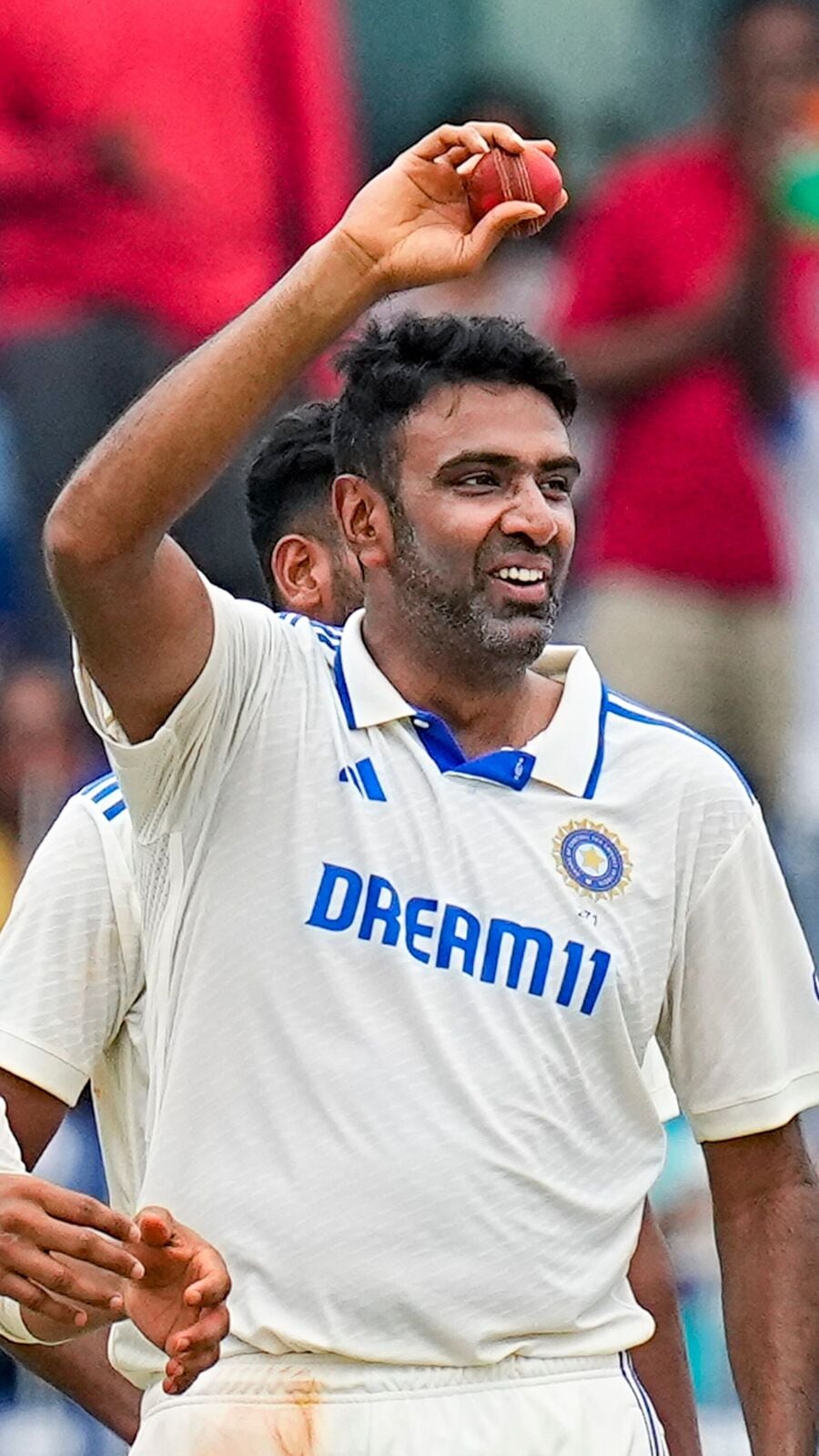 Mega issiq joja Sasha Grey mushukda katta qora xorozni his qiladi