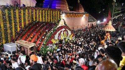 পরিসংখ্যান অনুযায়ী, বিহারের পাটনায় ৫৩ বছরের সঞ্চয়ের প্রয়োজন হবে। গুজরাটের আমদাবাদের ক্ষেত্রে লাগবে ৩৮ বছরের সঞ্চয়। তামিলনাড়ুর চেন্নাইয়ের ক্ষেত্রে ৩৭ বছরের সঞ্চয় লাগবে। দিল্লি (দিল্লি), লখনউ (উত্তরপ্রদেশ), দেরাদুন (উত্তরাখণ্ড), রাঁচি (ঝাড়খণ্ড), গুয়াহাটির (অসম) ক্ষেত্রে যথাক্রমে ৩৫ বছর, ৩৩ বছর, ৩০ বছর, ২৯ বছর এবং ২৭ বছর সময় লাগবে। (ছবিটি প্রতীকী, সৌজন্যে পিটিআই) পরিসংখ্যান অনুযায়ী, বিহারের পাটনায় ৫৩ বছরের সঞ্চয়ের প্রয়োজন হবে। গুজরাটের আমদাবাদের ক্ষেত্রে লাগবে ৩৮ বছরের সঞ্চয়। তামিলনাড়ুর চেন্নাইয়ের ক্ষেত্রে ৩৭ বছরের সঞ্চয় লাগবে। দিল্লি (দিল্লি), লখনউ (উত্তরপ্রদেশ), দেরাদুন (উত্তরাখণ্ড), রাঁচি (ঝাড়খণ্ড), গুয়াহাটির (অসম) ক্ষেত্রে যথাক্রমে ৩৫ বছর, ৩৩ বছর, ৩০ বছর, ২৯ বছর এবং ২৭ বছর সময় লাগবে। (ছবিটি প্রতীকী, সৌজন্যে পিটিআই)