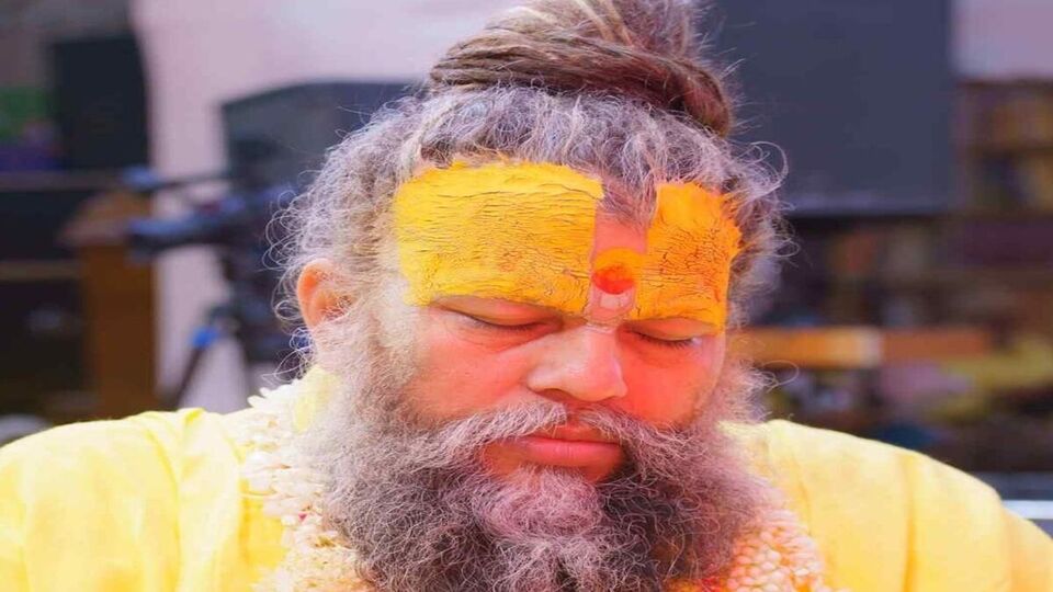 খাদ্য থেকে আধ্যাত্মিক উপকারিতা- প্রেমানন্দ জি মহারাজের মতে, খাদ্য কেবল দেহের জন্য নয়, আত্মার পরিপূর্ণতার জন্য। ঈশ্বরকে স্মরণ করা, সাত্ত্বিক খাবার খাওয়া, সুষম পরিমাণ এবং শান্ত পরিবেশ খাওয়া একটি আধ্যাত্মিক অনুশীলন।এই নিয়মগুলি অনুসরণ করলে আরও ভালো স্বাস্থ্য, মনের শান্তি এবং মনের আধ্যাত্মিক বৃদ্ধি ঘটে।