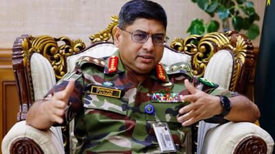 উল্লেখ্য, সম্প্রতি লালমনিরহাটে ধর্মীয় অবমাননার অভিযোগ তুলে হিন্দু বৃদ্ধ এবং তাঁর পুত্রকে মারধর করা হয়েছিল। এই আবহে সেনা প্রধানের এই মন্তব্য বেশ তাৎপর্যপূর্ণ বলে মনে করা হচ্ছে। জেনারেল ওয়াকার এই আবহে বলেন, 'শরীর চর্চার মাধ্যমে আমাদের ভ্রাতৃত্ববোধ, একতা, শৃঙ্খলা ও দায়িত্ববোধগুলো চর্চা করব।'  