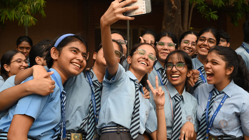 শম শ্রেণির বোর্ড পরীক্ষা এবার দেওয়া যাবে দুবার!(ছবিটি প্রতীকী, সৌজন্যে বচ্চন কুমার/হিন্দুস্তান টাইমস)