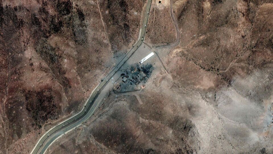 মার্কিন প্রতিরক্ষা গোয়েন্দা সংস্থার (ডিআইএ) প্রতিবেদনে বলা হয়েছে, ইরানের পারমাণবিক সক্ষমতা মাত্র কয়েক মাস পিছিয়ে গেছে মার্কিন হামলায়। তা পুরোপুরি নির্মূল করা হয়নি। মূল্যায়ন অনুসারে, ২২ জুনের হামলায় ফোরদো, নাতাঞ্জ এবং ইসফাহানের সাইটগুলিতে যথেষ্ট ক্ষতি হয়েছে। তবে ইরানের পারমাণবিক পরিকাঠামো মূলত অক্ষত রয়েছে। (AFP)