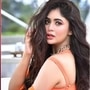 টলিউডের পয়লা সারির অভিনেত্রীদের তালিকায় পয়লা সারিতে নাম আসে ঋতাভরী চক্রবর্তীর। একাধিক হিট প্রোজেক্ট উপহার দিয়েছেন তিনি বাংলার দর্শকদের। এখন অবশ্য, টলিউড শুধু নয়, বলিউডেও পা রেখে ফেলেছেন ঋতাভরী। বৃহস্পতিবার ২৬ জুন অভিনেত্রীর ৩২ বছরের জন্মদিন। জানেন কি কোন স্কুলের ছাত্রী ছিলেন ঋতাভরী, কতদূর লেখাপড়া করেছেন তিনি?