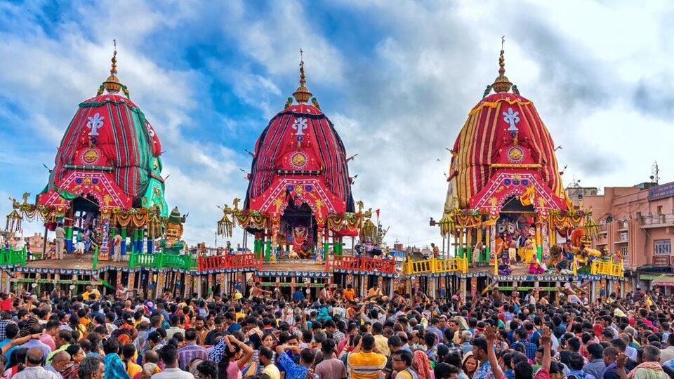 রাত পোহালেই রথ। আর আগামিকাল ২৭ জুন, ২০২৫ সাল কেমন কাটবে, তার হদিশ দিচ্ছে রাশিফল। জ্যোতিষমতে দেখে নিন আগামিকাল ২০২৫ সালে, শুক্রবার রথের দিনটি ১২ রাশির জন্য কেমন কাটতে চলেছে। রইল জ্যোতিষমত। 