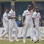কলম্বো টেস্টে বাংলাদেশকে হারিয়ে নতুন ওয়ার্ল্ড টেস্ট চ্যাম্পিয়নশিপ চক্রে সব থেকে বেশি পয়েন্ট সংগ্রহ করে নেয় শ্রীলঙ্কা। গলের ড্র টেস্ট থেকে ৪ পয়েন্ট সংগ্রহ করে শ্রীলঙ্কা। এবার কলম্বোর ১২ পয়েন্ট। সব মিলিয়ে ২ ম্যাচে শ্রীলঙ্কার খাতায় রয়েছে ১৬ পয়েন্ট। যদিও সব থেকে বেশি পয়েন্ট থাকা সত্ত্বেও টেস্ট চ্যাম্পিয়নশিপ টেবিলে তিন নম্বরে রয়েছে তারা। আসলে টেস্ট চ্যাম্পিয়শিপে গুরুত্ব পায় সংগৃহীত পয়েন্টের শতকরা হার। শ্রীলঙ্কার পয়েন্ট সংগ্রহের শতকরা হার এই মুহূর্তে ৬৬.৬৭। ছবি- এপি।