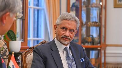  এরপরই তাঁর বক্তব্যে উঠে আসে সন্ত্রাস প্রসঙ্গ। পাকিস্তানের নাম না করে জয়শংকর শুরুতেই বলেন,'কিছু কথা সন্ত্রাস নিয়ে।' এর সঙ্গে তিনি বলেন,' বিশ্বকে অবশ্যই জিরো টলারেন্স প্রদর্শন করতে হবে। ভুক্তভোগী এবং অপরাধীদের কখনওই সমানভাবে বিবেচনা করা উচিত নয়।' ' (Senator Penny Wong - X)