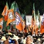 এদিকে রামচন্দ্র রাও তেলাঙ্গানার ব্রাহ্মণ সম্প্রদায়ের নেতা। রাজ্যের ওবিসি সঞ্জয় কুমার এবং জি কিষাণ রেড্ডি কেন্দ্রে মন্ত্রী। এমন পরিস্থিতিতে এখন এক ব্রাহ্মণ নেতাকে কমান্ড দিয়ে ভারসাম্য তৈরি হয়েছে। উত্তরাখণ্ডে মহেশ ভাটকে রাজ্য সভাপতি করার কথা চলছে। রাজপুত নেতা পুষ্কর সিং ধামি সেখানে মুখ্যমন্ত্রী। ব্রাহ্মণ ও রাজপুতরা রাজ্যের রাজনীতিতে আধিপত্য বিস্তার করেছে। তাই সেখানেও ভারসাম্য বজায় রাখতে চাইছে বিজেপি।  