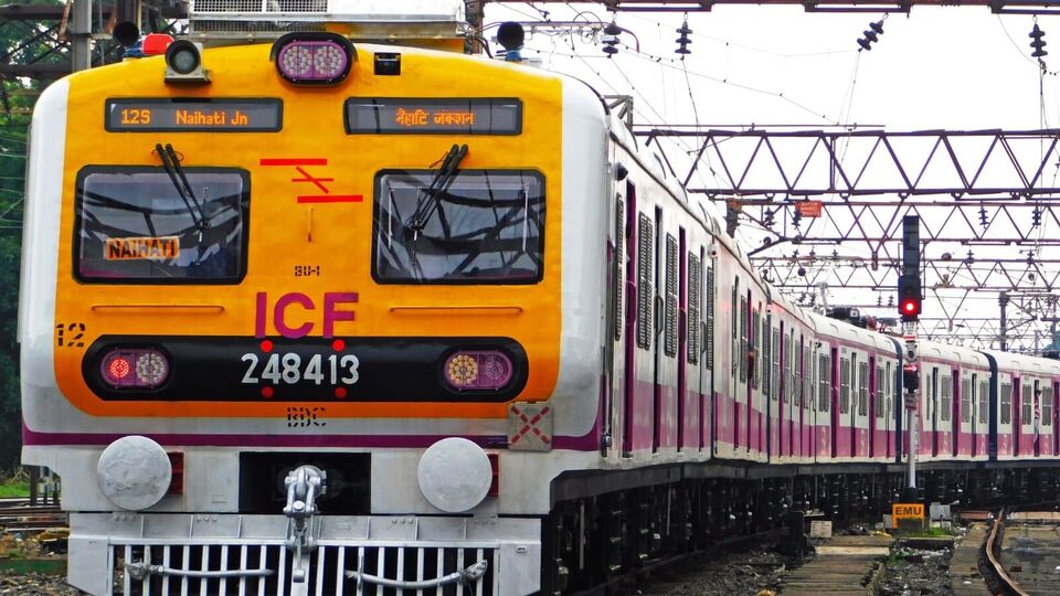 যাত্রী সুবিধার্থে পদক্ষেপ রেলের, শিয়ালদা ডিভিশনে বাড়ল EMU ট্রেন, কোথায় চলবে