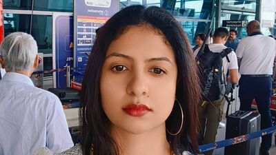 সেইসঙ্গে তিনি দাবি করেন, 'যে মানুষটার সঙ্গে সম্পর্ক গড়ছেন, সেই যদি খারাপ হয়, সেই যদি অপরাধী হয়........। আর কেউ যে অপরাধী, সেটা তো তাদের মুখে লেখা থাকে না।' তাঁর প্রার্থনা, শামি যদি এখনও ‘শুধরে না যান’, তাহলে ভারতীয় পেসারের জীবন জাহান্নাম হয়ে যায়। (ফাইল ছবি, সৌজন্যে Haseen Jahan) সেইসঙ্গে তিনি দাবি করেন, 'যে মানুষটার সঙ্গে সম্পর্ক গড়ছেন, সেই যদি খারাপ হয়, সেই যদি অপরাধী হয়........। আর কেউ যে অপরাধী, সেটা তো তাদের মুখে লেখা থাকে না।' তাঁর প্রার্থনা, শামি যদি এখনও ‘শুধরে না যান’, তাহলে ভারতীয় পেসারের জীবন জাহান্নাম হয়ে যায়। (ফাইল ছবি, সৌজন্যে Haseen Jahan)