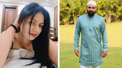 হাসিন বলেন, ‘শামি আহমেদের সঙ্গে বিয়ের আগে আমার পেশা ছিল মডেলিং এবং অভিনয়। ওই সময় একটা চাকরিও করতাম। কিন্তু বিয়ের পরে জোর করে আমায় সবকিছু ছেড়ে দিতে বাধ্য করে শামি আহমেদ। আমায় কোনও কাজ করতে দেয়নি। (ও চেয়েছিল যে) আমি যেন হাউস ওয়াইফ হিসেবে থাকি। আমি শামিকে খুব ভালোবাসতাম। তাই হাসিমুখেই ওটা মেনে নিয়েছিলাম।’ (ফাইল ছবি, সৌজন্যে Haseen Jahan এবং Mohammad Shami) হাসিন বলেন, ‘শামি আহমেদের সঙ্গে বিয়ের আগে আমার পেশা ছিল মডেলিং এবং অভিনয়। ওই সময় একটা চাকরিও করতাম। কিন্তু বিয়ের পরে জোর করে আমায় সবকিছু ছেড়ে দিতে বাধ্য করে শামি আহমেদ। আমায় কোনও কাজ করতে দেয়নি। (ও চেয়েছিল যে) আমি যেন হাউস ওয়াইফ হিসেবে থাকি। আমি শামিকে খুব ভালোবাসতাম। তাই হাসিমুখেই ওটা মেনে নিয়েছিলাম।’ (ফাইল ছবি, সৌজন্যে Haseen Jahan এবং Mohammad Shami)
