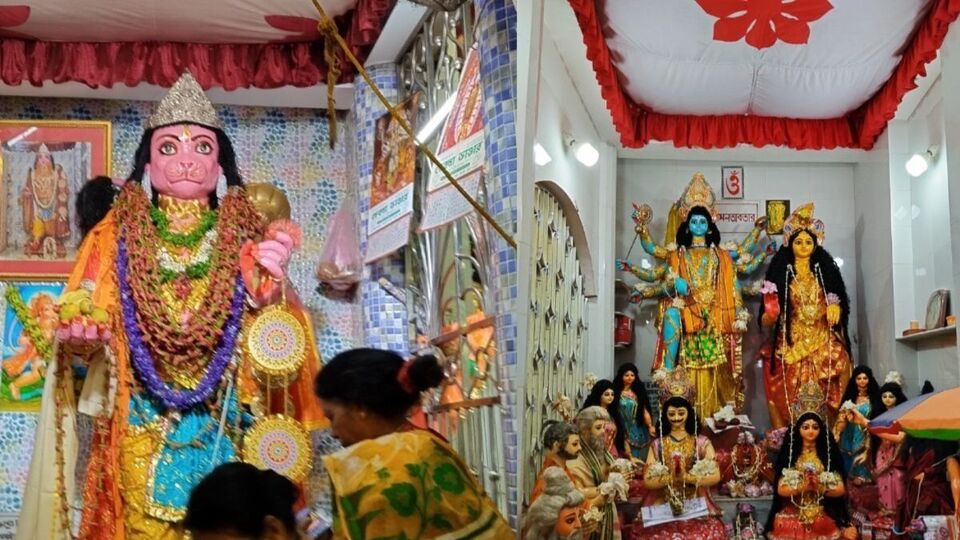পাঠকদের প্রতি: প্রতিবেদনটি জ্যোতিষশাস্ত্রের গণনার ভিত্তিতে লেখা হয়েছে। এখানে লেখা সব কথা আগামী দিনে সত্য প্রমাণিত হবে, এমন দাবি করা হচ্ছে না। জ্যোতিষশাস্ত্র সংক্রান্ত কোনও প্রশ্ন বা কোনও সমস্যার সমাধানের জন্য পেশাদার জ্যোতিষীর সঙ্গে আলোচনা করার পরামর্শ দেওয়া হচ্ছে।