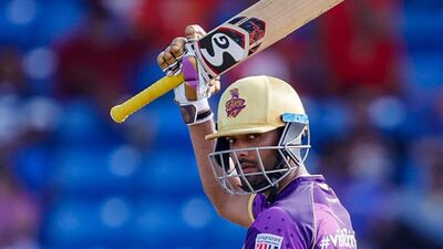 উন্মুক্তকে রিটায়ার্ড আউট করে নাইট রাইডার্স। ছবি- এলএকেআর।