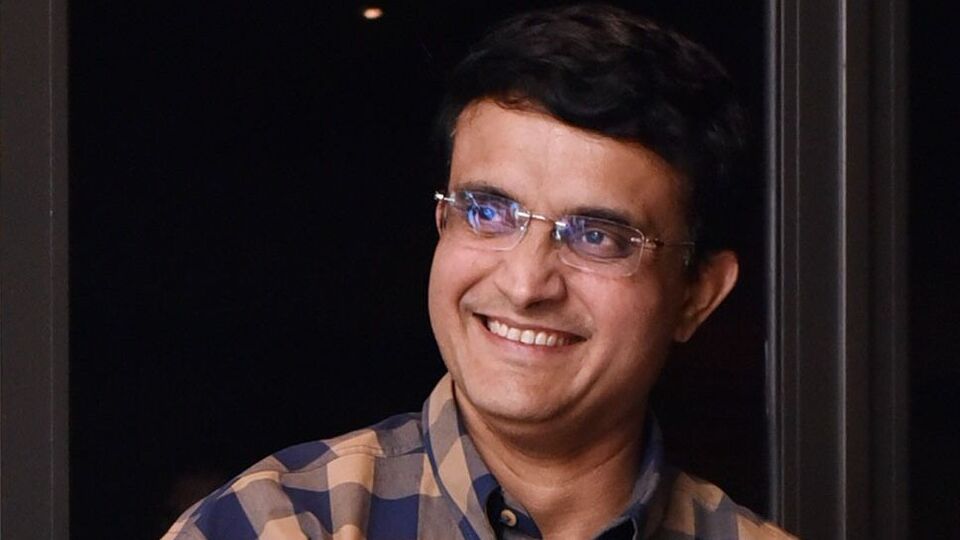 আইসিসি চ্যাম্পিয়ন্স ট্রফিতে তিনটি সেঞ্চুরি করা ইতিহাসের প্রথম খেলোয়াড় ছিলেন সৌরভ। ২০০২ সালে তিনি ভারতের (শ্রীলঙ্কার সাথে যৌথভাবে) জন্য জিতেছিলেন।