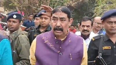 অনুব্রত মণ্ডল।