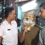 কসবা গণধর্ষণকাণ্ডে অভিযুক্ত মনোজিৎ মিশ্ররা তদন্তে সহযোগিতা করছে না বলে আদালতে অভিযোগ করল পুলিশ। এদিকে আপাতত ৪ ধৃতকেই আর হেফাজতে চাইল না পুলিশ। এই আবহে চারজনকেই ২২ জুলাই পর্যন্ত বিারবিভাগীয় হেফাজতে পাঠিয়েছে আলিপুর আদালত। প্রসঙ্গত, আরও তিনদিনের জন্য মনোজিৎদের হেফাজতে চাইতে পারবে পুলিশ। জানা যাচ্ছে, যাবতীয় ফরেন্সিক পরীক্ষার রিপোর্ট হাতে পাওয়ার পরে পুলিশ মনোজিৎদের ফের নিজেদের হেফাজতে চাইতে পারে।  