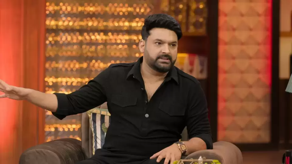 জানা গিয়েছে, বুধবার রাতে ক্যাফের জানলা লক্ষ্য করে এই গুলি ধেয়ে আসে। এউ হামলা ঘিরে ফের একবার কানাডার বুকে নিরাপত্তা নিয়ে উঠছে প্রশ্ন। কয়েক মাস আগেই, খলিস্তান ইস্যুতে ভারতের সঙ্গে কানাডার সম্পর্ক ঠেকেছিল তলানিতে। এরপর কানাডায় ট্রুডো যুগের অবসান হয়। সেদেশর সরকারে আসে কার্নির প্রশাসন। কার্নির আমলে কানাডার বুকে এক ভারতীয়ের ক্যাফের ওপর এই খলিস্তানি হামলা ঘিরে স্বভাবতই উঠছে নিরাপত্তা নিয়ে প্রশ্ন।