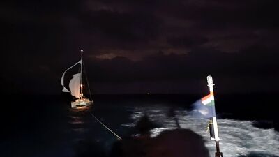 বঙ্গোপসাগরে এক আটকে পড়া সেলিং বোট থেকে দুই বিদেশিকে উদ্ধার করল উপকূলরক্ষী বাহিনী। ঘটনাটি ঘটে ১১ জুলাই। জানা গিয়েছে, আন্দামান ও নিকোবর দ্বীপপুঞ্জের ইন্দিরা পয়েন্টের থেকে ৫২ নটিকাল মাইলস দক্ষিণপূর্বে ঘটনাটি ঘটে। উদ্ধার হওয়া বিদেশিদের একজন মার্কিন নাগরিক এবং অপরজন তুরস্কের নাগরিক বলে জানা গিয়েছে। (PIB) বঙ্গোপসাগরে এক আটকে পড়া সেলিং বোট থেকে দুই বিদেশিকে উদ্ধার করল উপকূলরক্ষী বাহিনী। ঘটনাটি ঘটে ১১ জুলাই। জানা গিয়েছে, আন্দামান ও নিকোবর দ্বীপপুঞ্জের ইন্দিরা পয়েন্টের থেকে ৫২ নটিকাল মাইলস দক্ষিণপূর্বে ঘটনাটি ঘটে। উদ্ধার হওয়া বিদেশিদের একজন মার্কিন নাগরিক এবং অপরজন তুরস্কের নাগরিক বলে জানা গিয়েছে। (PIB)