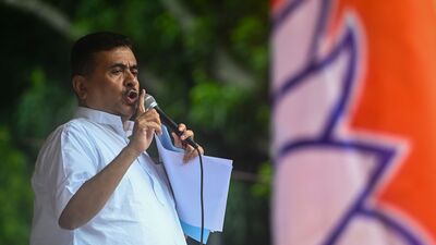 শুভেন্দু অধিকারী ১১ জুলাই বলেন, 'আমি দলের হয়ে কথা বলছি না। আমি একজন বিজেপি বিধায়ক হয়েও বলছি না। আমি বিতান অধিকারীর স্ত্রীর কান্না দেখেছি। জম্মু যান। জঙ্গিরা সাধারণ মানুষের ধর্ম জিজ্ঞেস করে খুন করেছিল। যদি ঘুরতে যেতে হয়, হিমাচলে যান, দেবভূমি উত্তরাখণ্ডে যান, ওড়িশায় যান। গোটা দেশ আছে। আগে তো জীবন। আগে সন্তান, বোন, মাদের রক্ষা করতে হবে।' (Hindustan Times) শুভেন্দু অধিকারী ১১ জুলাই বলেন, 'আমি দলের হয়ে কথা বলছি না। আমি একজন বিজেপি বিধায়ক হয়েও বলছি না। আমি বিতান অধিকারীর স্ত্রীর কান্না দেখেছি। জম্মু যান। জঙ্গিরা সাধারণ মানুষের ধর্ম জিজ্ঞেস করে খুন করেছিল। যদি ঘুরতে যেতে হয়, হিমাচলে যান, দেবভূমি উত্তরাখণ্ডে যান, ওড়িশায় যান। গোটা দেশ আছে। আগে তো জীবন। আগে সন্তান, বোন, মাদের রক্ষা করতে হবে।' (Hindustan Times)
